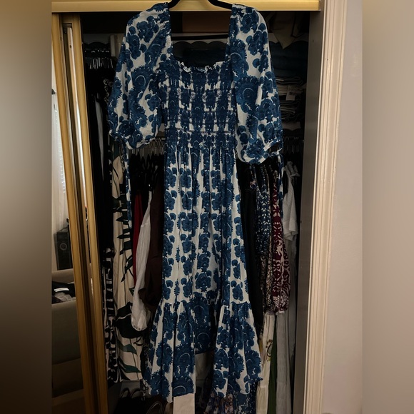 Cara Cara Smocked Midi Dress - Picture 2 of 3